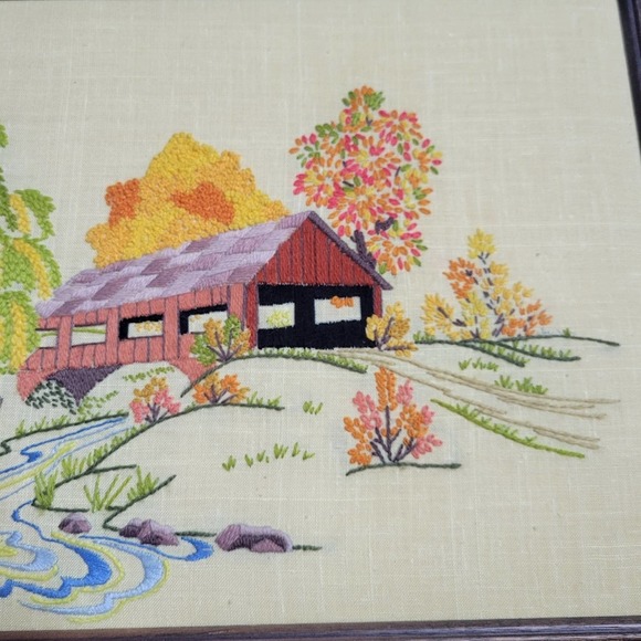 Vintage 70s Framed Crewel Embroidery Wall Art - 15"x19" - Picture 4 of 6
